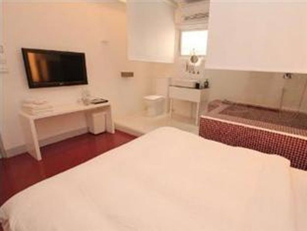Kenting The House Bed & Breakfast Shanjiao Exterior photo